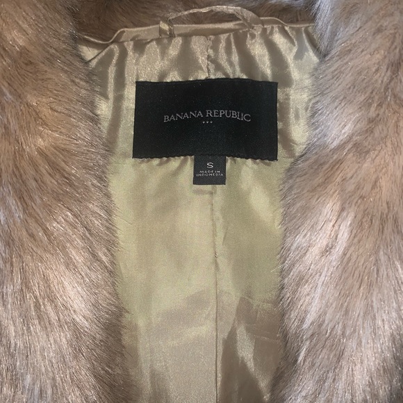 Faux fur vest - Picture 2 of 8